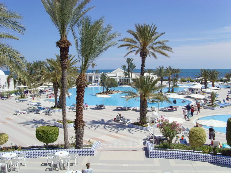 Die Poolanlage Hotel El Mouradi Djerba Menzel