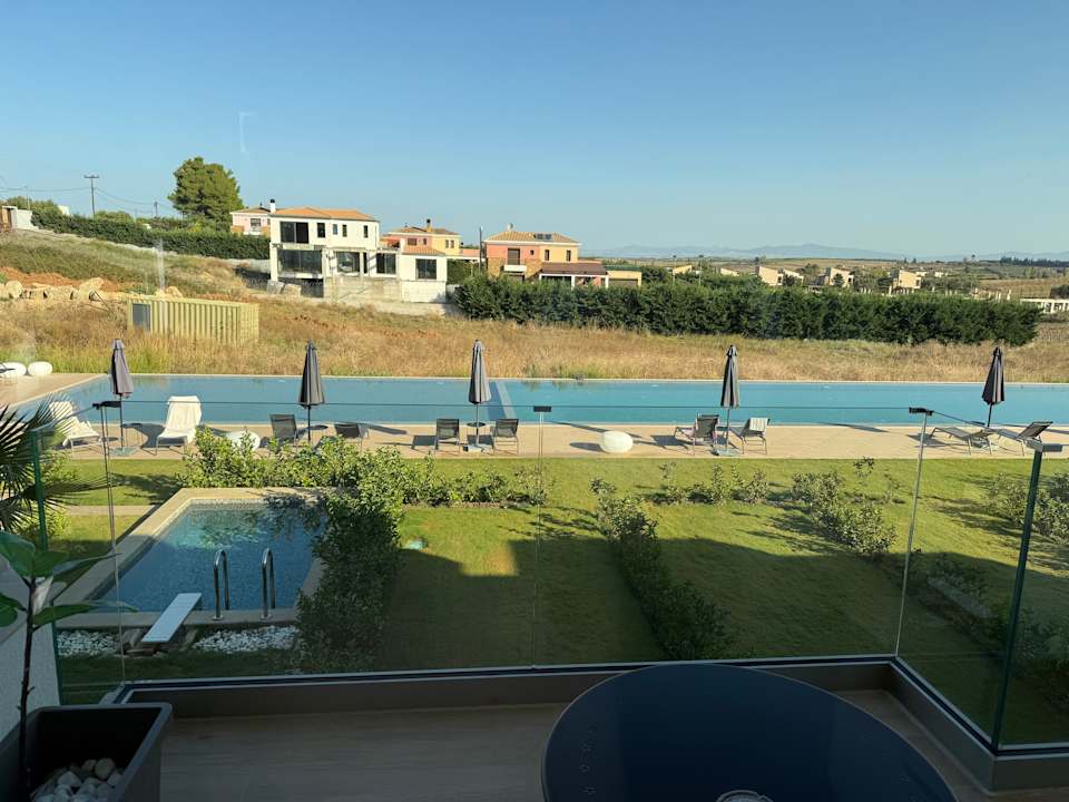 Gartenanlage Oikos Sani Suites