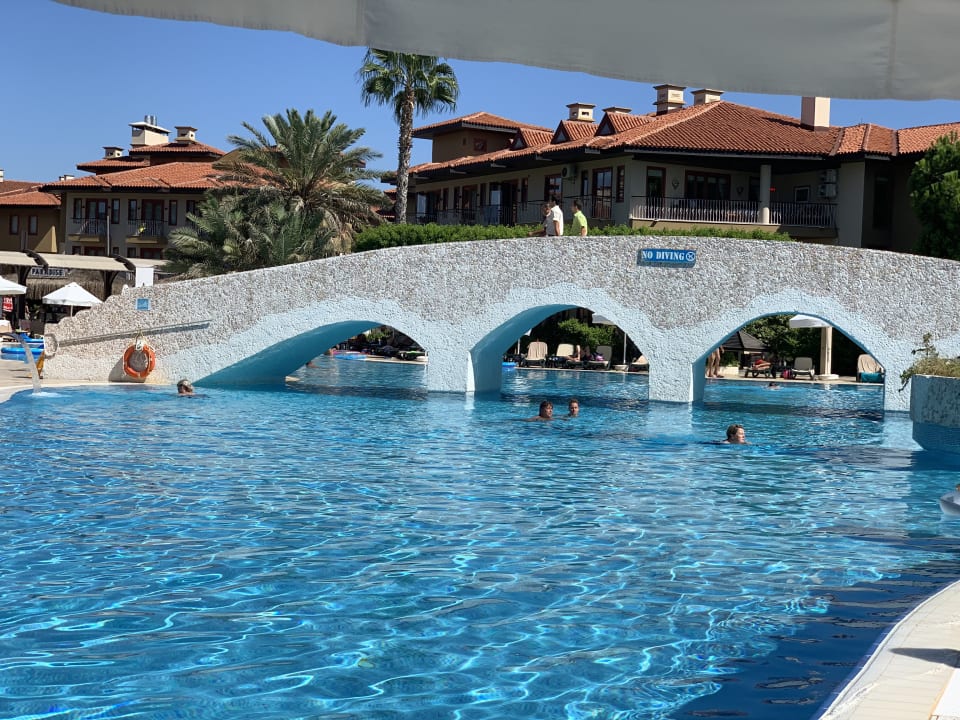 Pool Club Grand Side