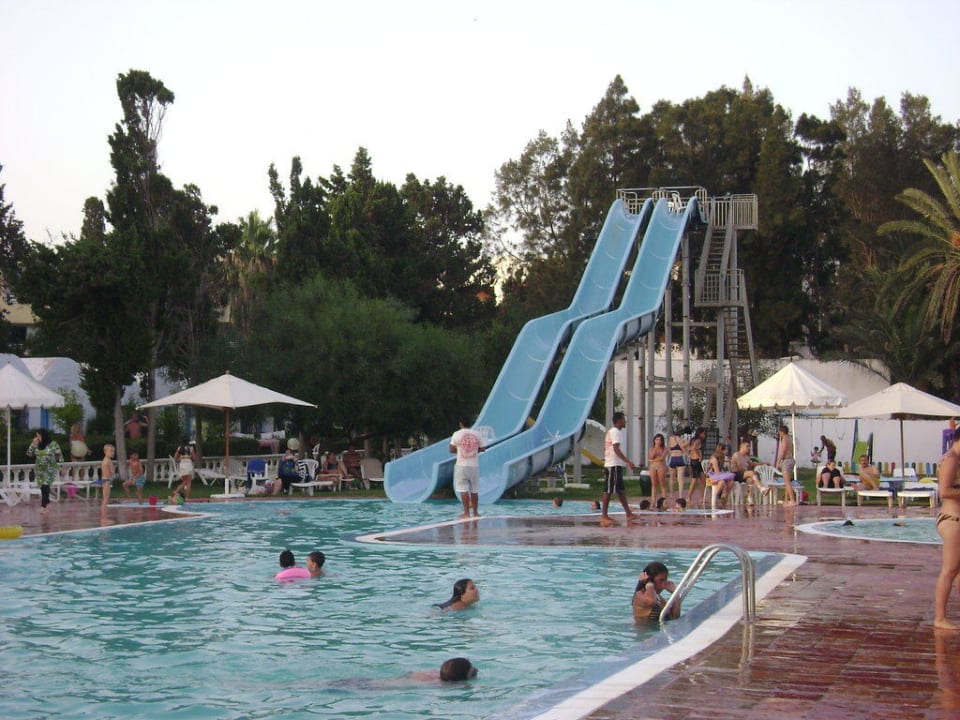 Zjeżdzalnie do mniejszego basenu The Club Hammamet