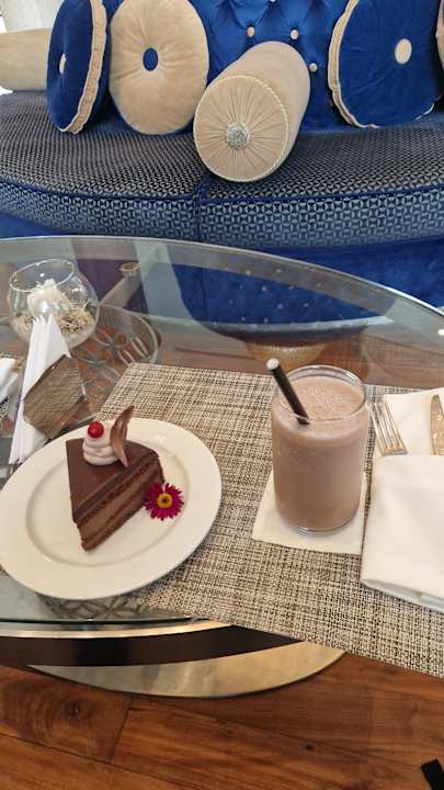 Gastro Khalidiya Palace Rayhaan by Rotana