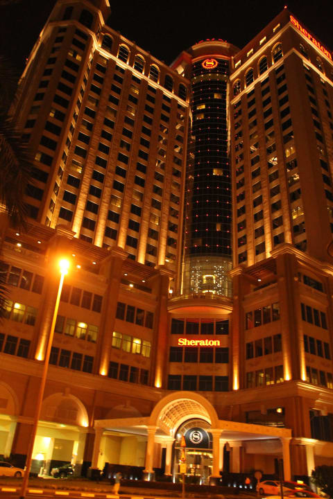 Hotel am Abend Hotel Sheraton Dubai Mall Of The Emirates