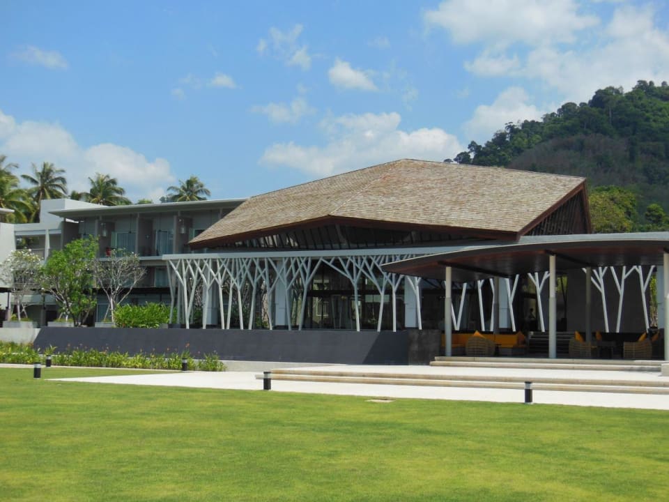 Eingang The Sands Khao Lak by Katathani