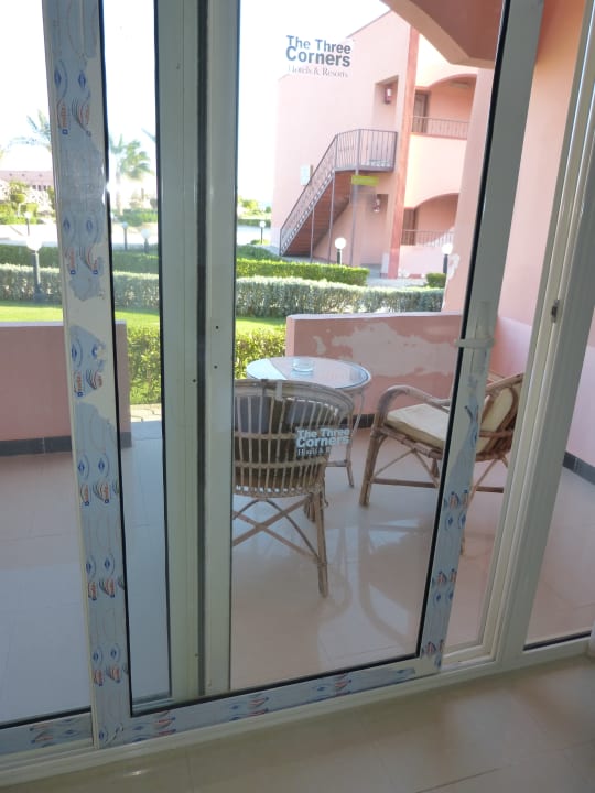 Zimmer Three Corners Happy Life Beach Resort