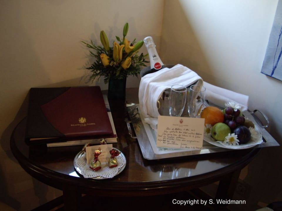 Nettigkeiten zum Empfang auf dem Zimmer Hotel Palacio Ca Sa Galesa