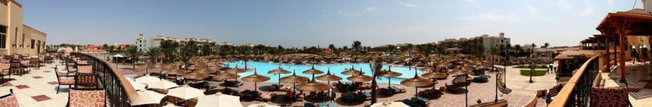 Pool vor dem Haupthaus Pickalbatros Dana Beach Resort - Hurghada