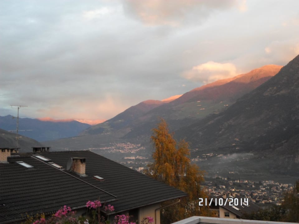Ebenfalls Blick vom Balkon zum Sonnenaufgang Richt Pension Carola