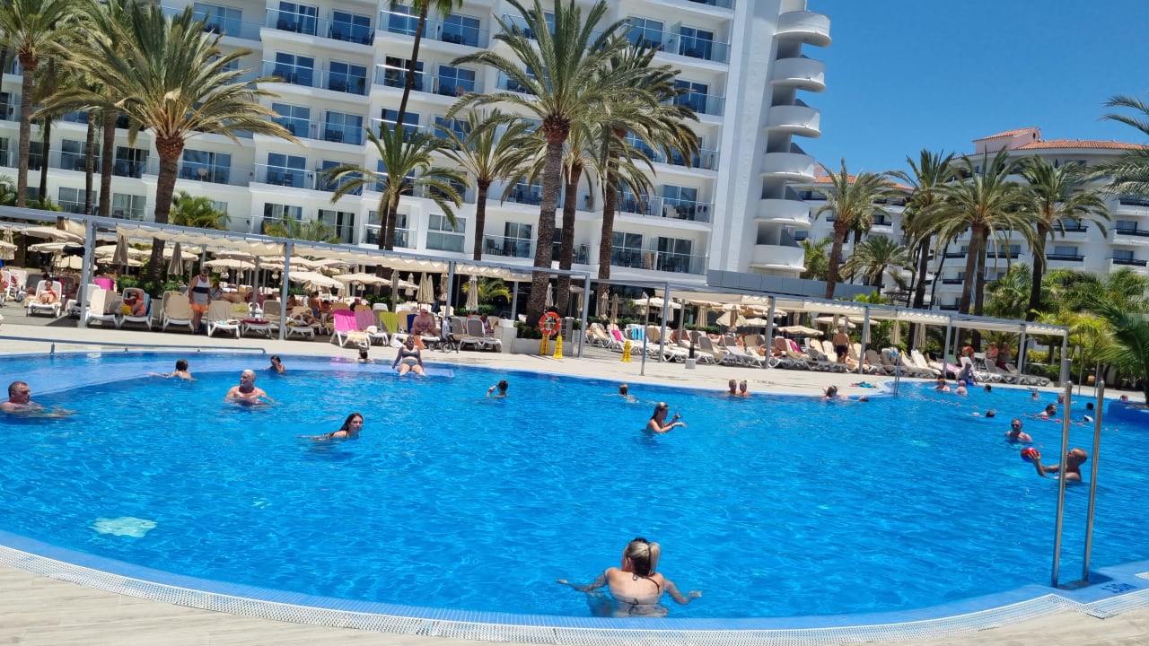 Pool Hotel Riu Papayas