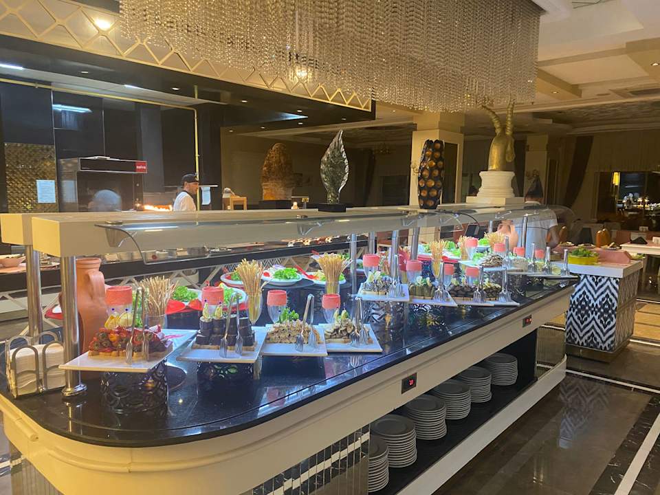 Gastro Side Royal Palace Hotel & Spa