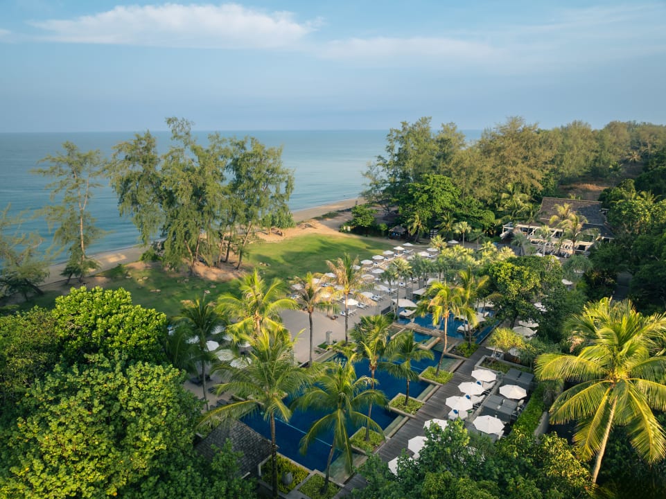 Strand Anantara Mai Khao Phuket Villas