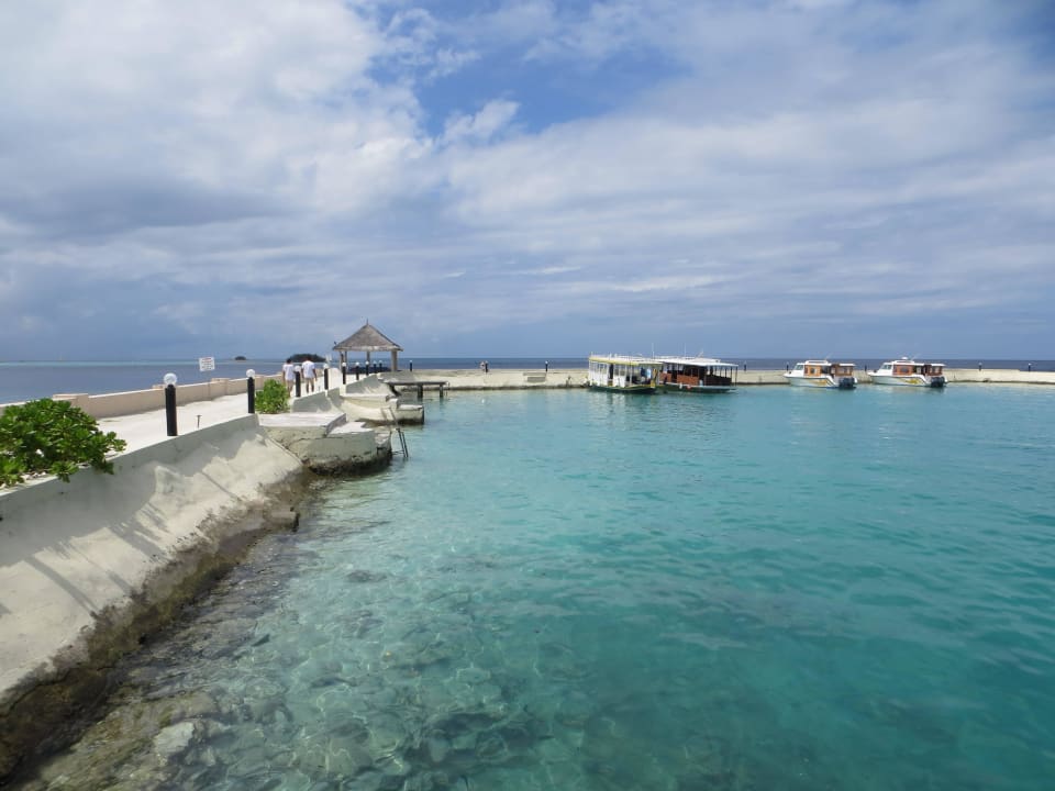 Eindrücke vom Boots Anlegesteg Adaaran Select Hudhuran Fushi - Premium All Inclusive