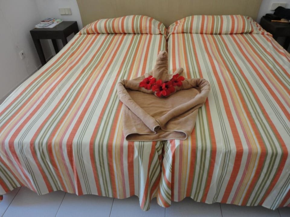 Bett SBH Hotel Taro Beach