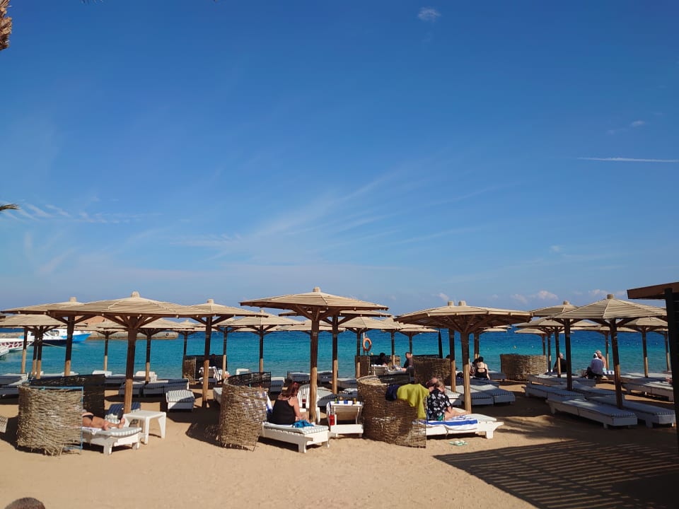Strand Palm Beach Resort