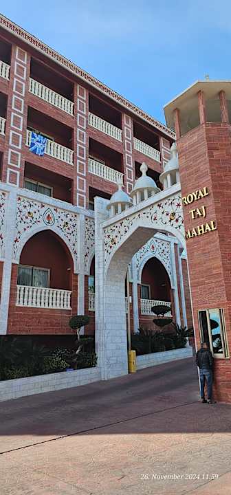 Außenansicht Royal Taj Mahal Hotel