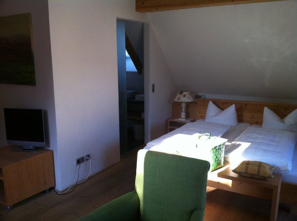 Bett im DZ mit Zugang zum Bad Hotel Schlegelhof