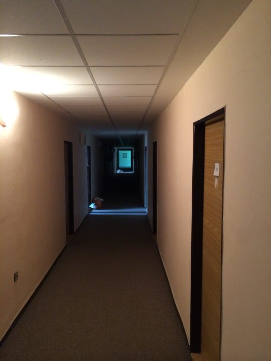 Na korytarz Sporthotel Kurzovní pod Pradědem