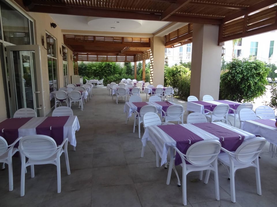 Essbereich Außen Well Palace Side