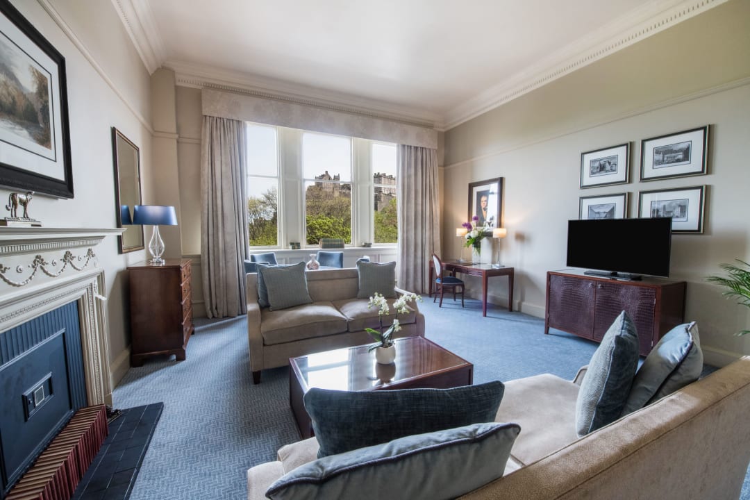 Zimmer The Caledonian Edinburgh, Curio Collection by Hilton