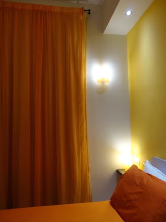 Camera Piazza di Spagna C'Est La Vie Suites