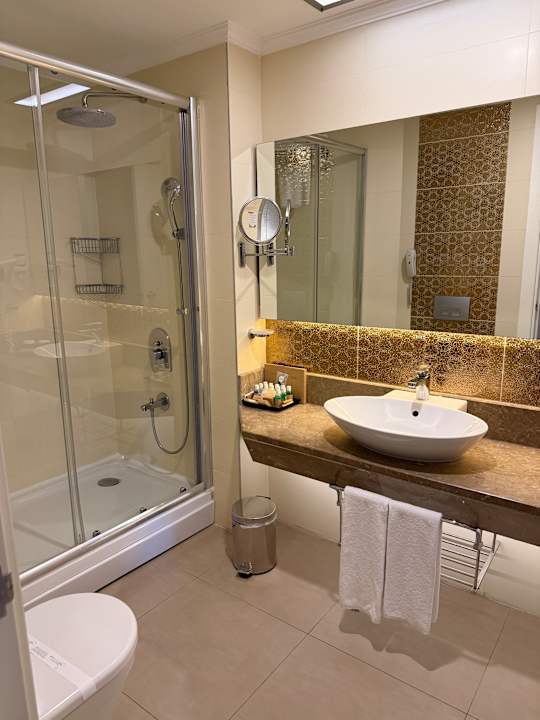 Zimmer Kirman Belazur Resort & Spa