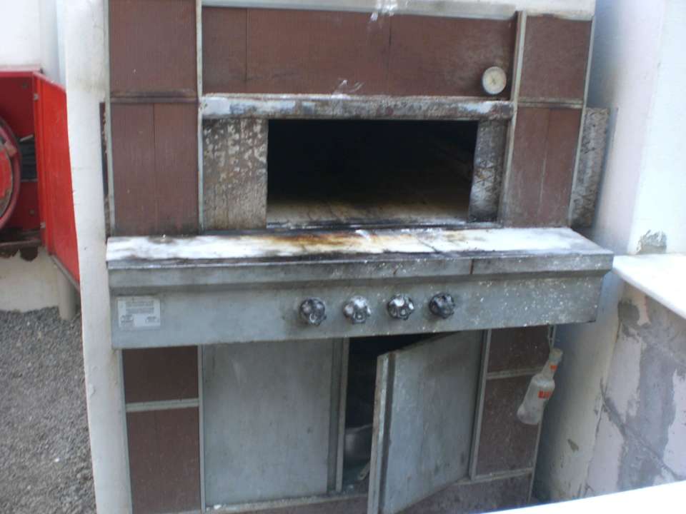 Zustand Backofen Teos Village