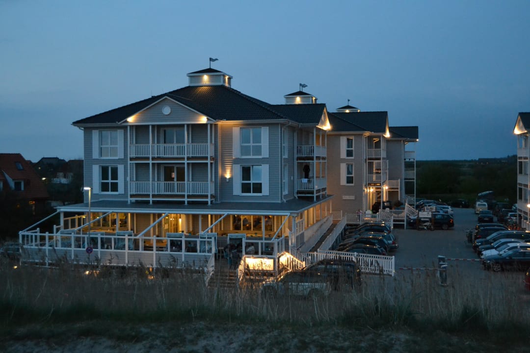 Haupthaus am Abend Beach Motel St. Peter-Ording