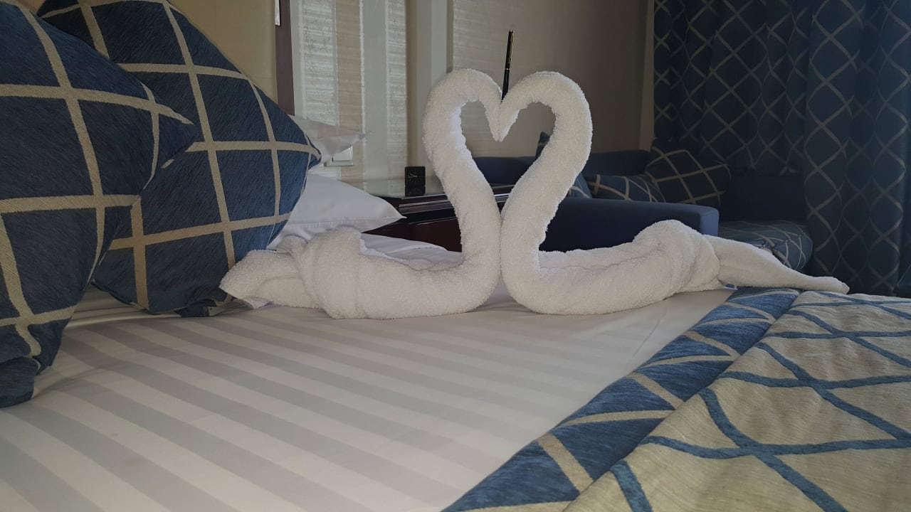 Roomservice Premier Le Reve Hotel & Spa