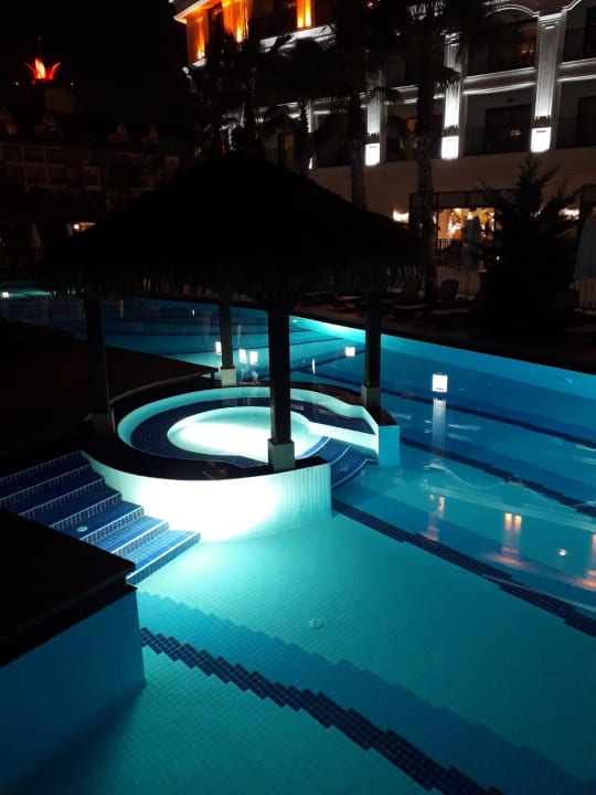 Pool Well Palace Side