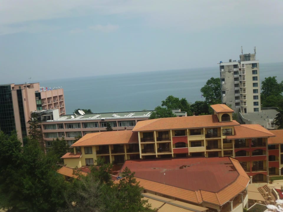 Blick vom Balkon auch auf das Meer Park Hotel Golden Beach