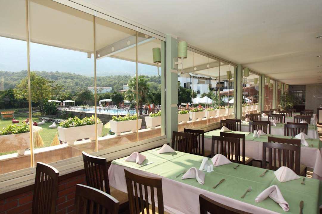 Restaurant/Buffet Armas Gül Beach