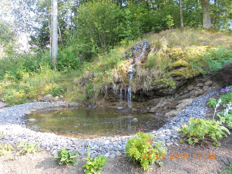Kleiner Wasserfall Spirit & SPA Hotel Birkenhof am Elfenhain