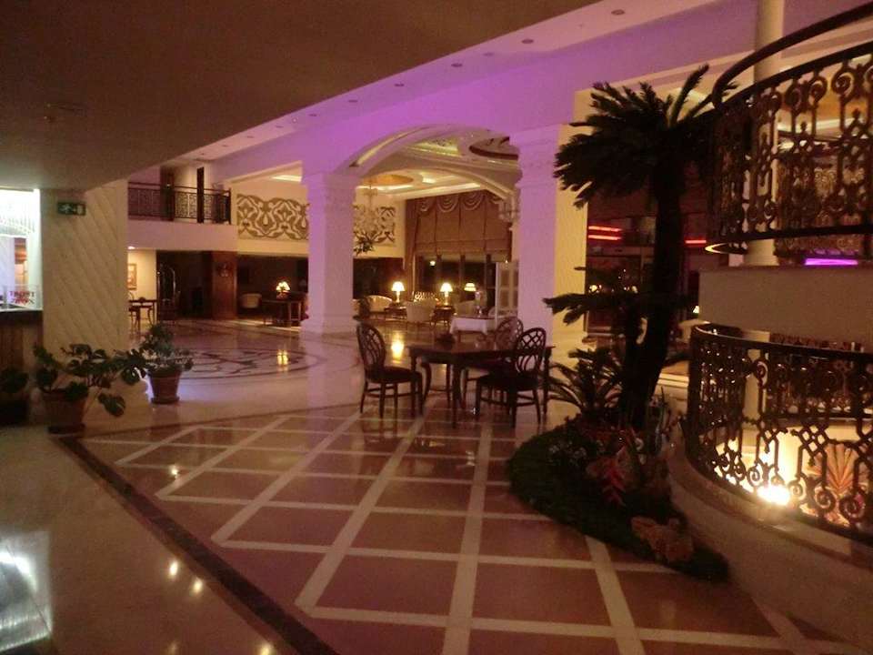 Im Foyer Aydinbey Kings Palace & Spa