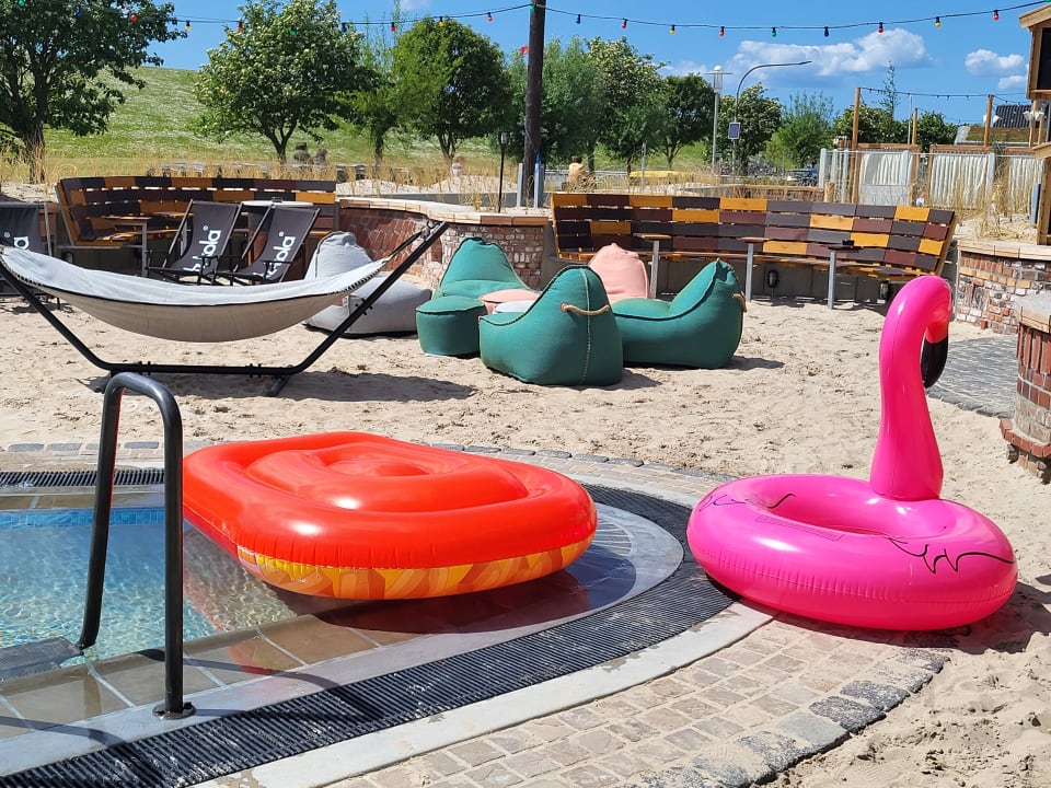 Pool Bretterbude Büsum