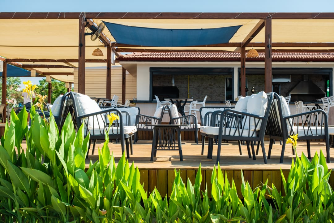 Gastro alltoura Club La Benata Hotel