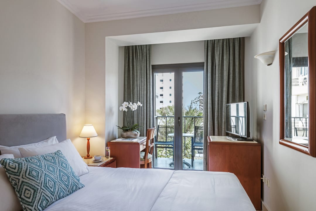 Zimmer Mitsis La Vita