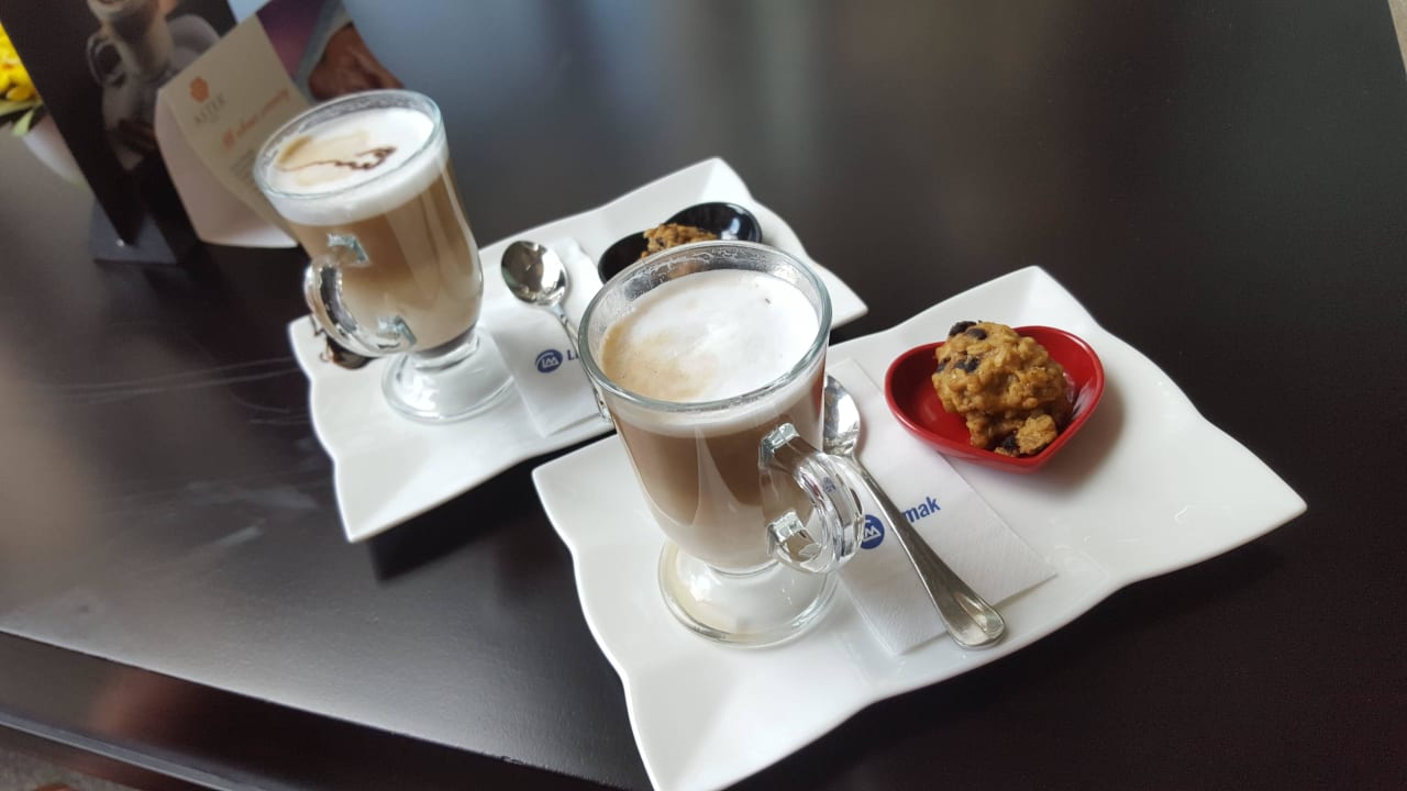 Latte Macchiato mit Schokolade und Vanille Limak Lara Deluxe Hotel & Resort