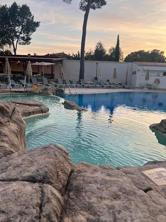 Pool BQ Belvedere Hotel