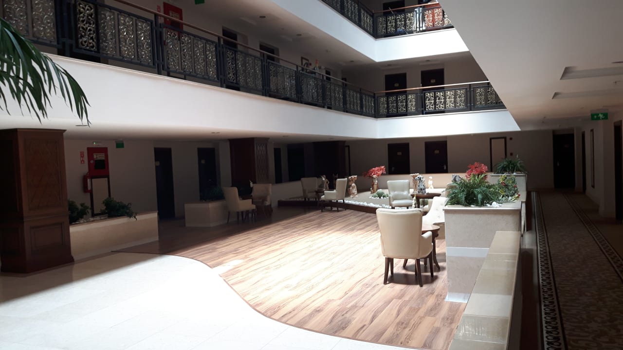 Hotelflügel rechts Aydinbey Kings Palace & Spa