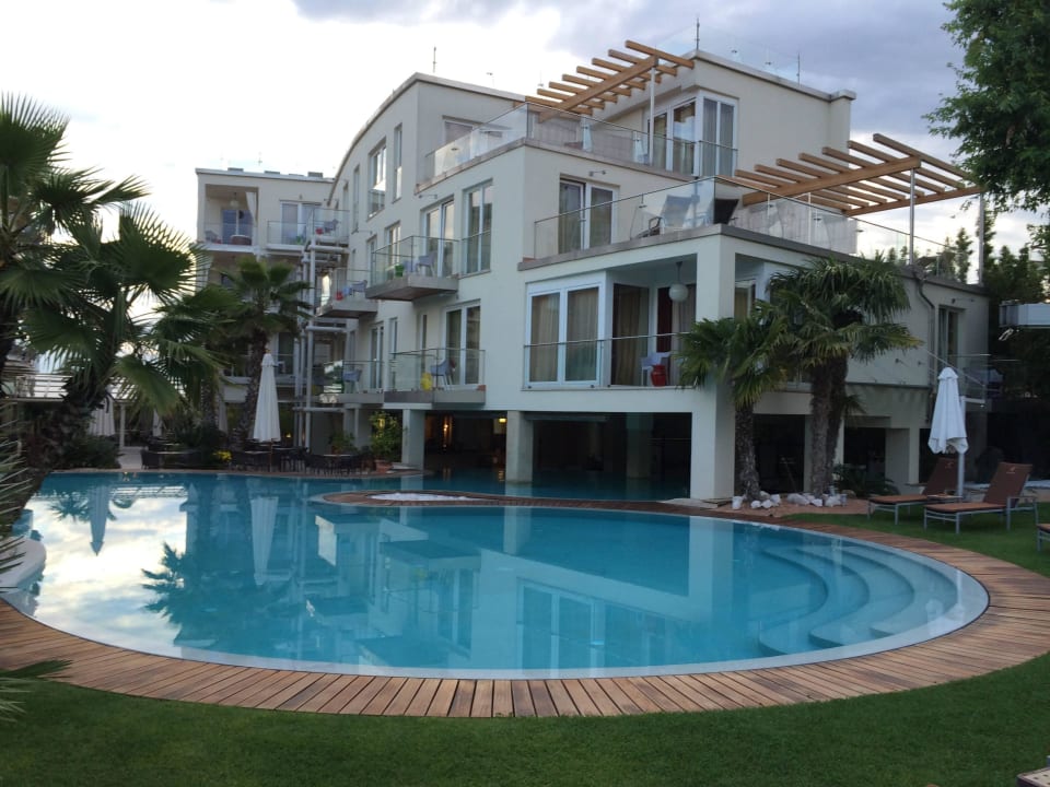 Hotelpool Color Hotel