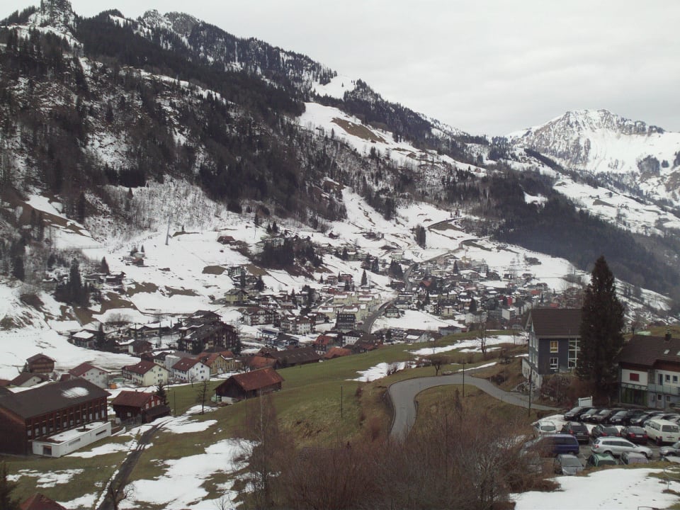Erneuter Blick aufs Dorf Seeblick Höhenhotel