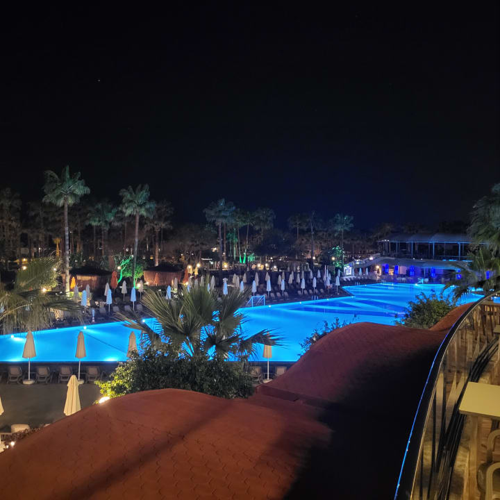 Pool VONRESORT Golden Coast