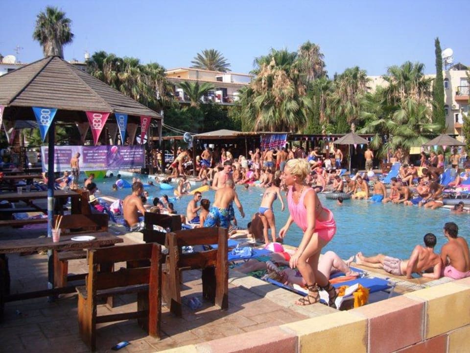 Pool party Kalypso Hotel