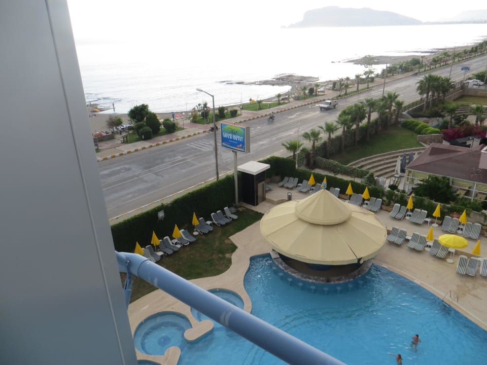 Strandpromenade Grand Kaptan