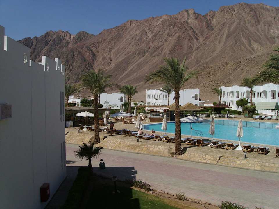 Blick vom Balkon zum Pool Happy Life Village