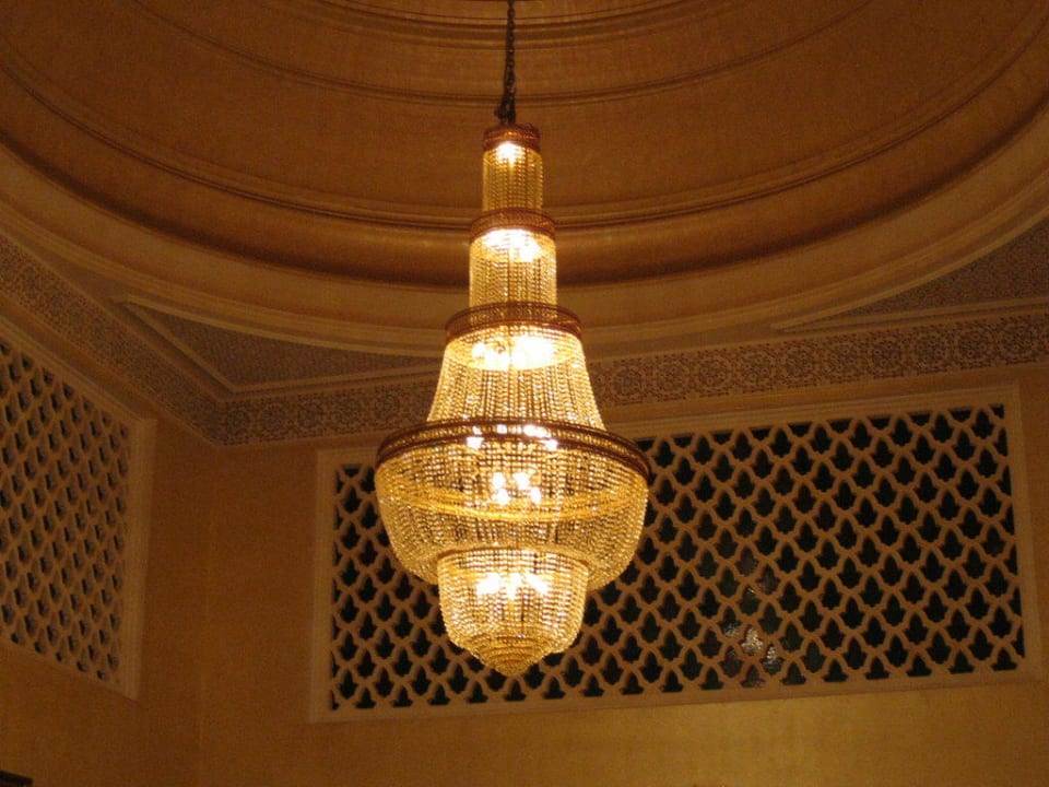 Люстра центрального холла Pickalbatros Alf Leila Wa Leila Resort - Neverland Hurghada
