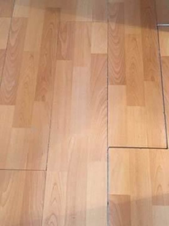 Boden im Zimmer Hotel Slaven