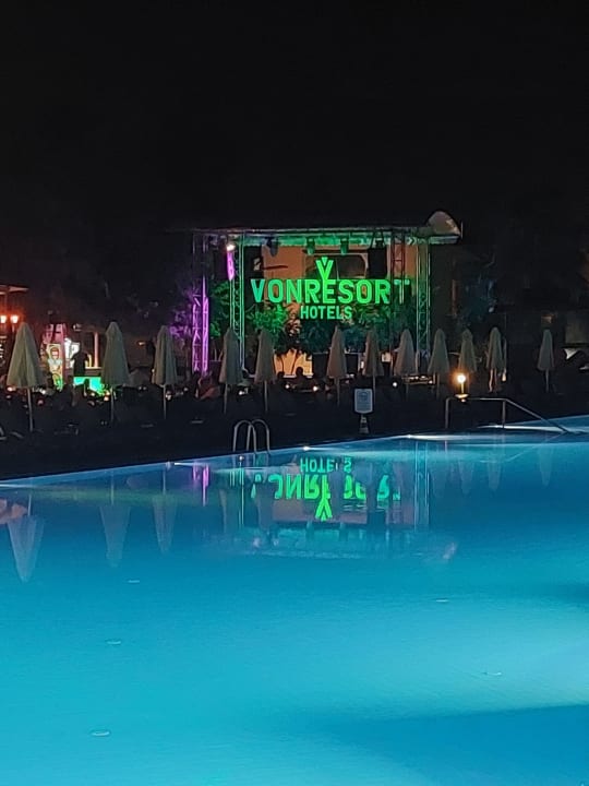 Pool VONRESORT Golden Beach