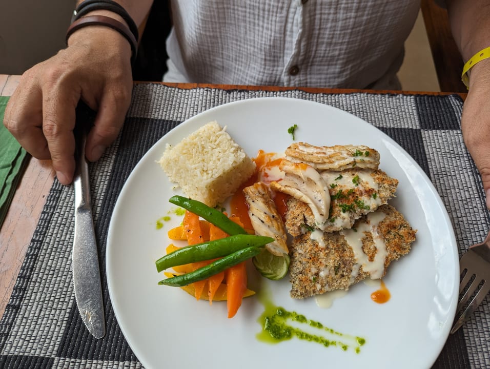 Gastro Pandanus Beach Resort & Spa