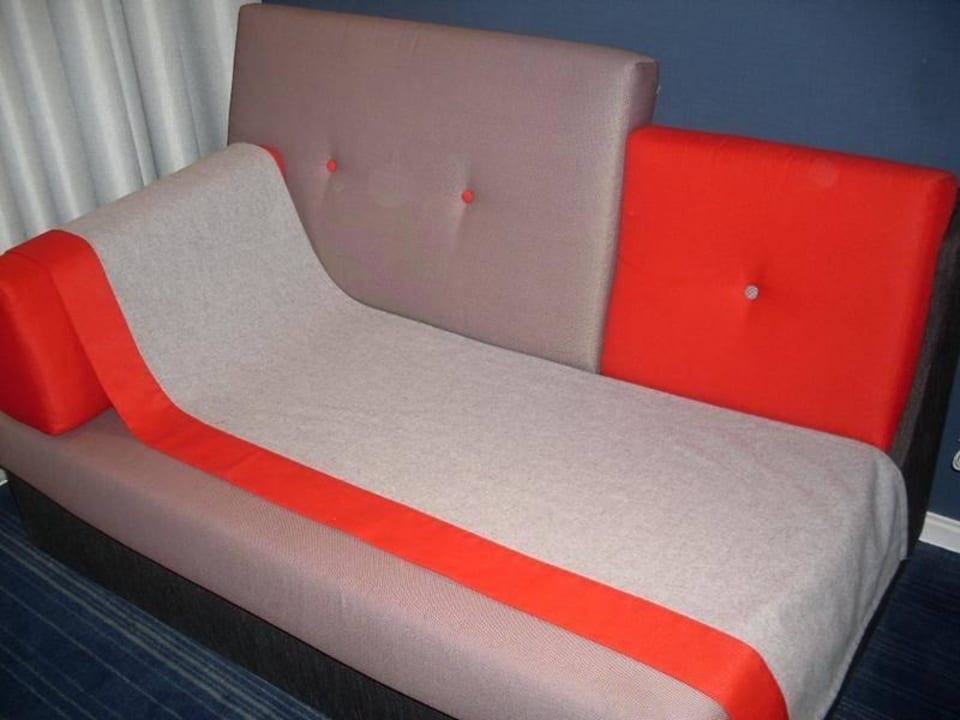 Sofa Holiday Inn Express Frankfurt - Airport