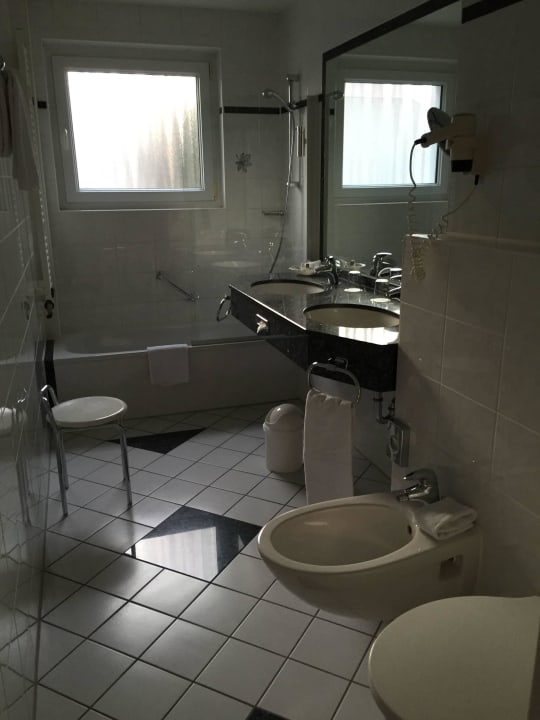 Badezimmer Bernstein Villa Kastania